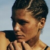 Zoe Brossy Meztelen
